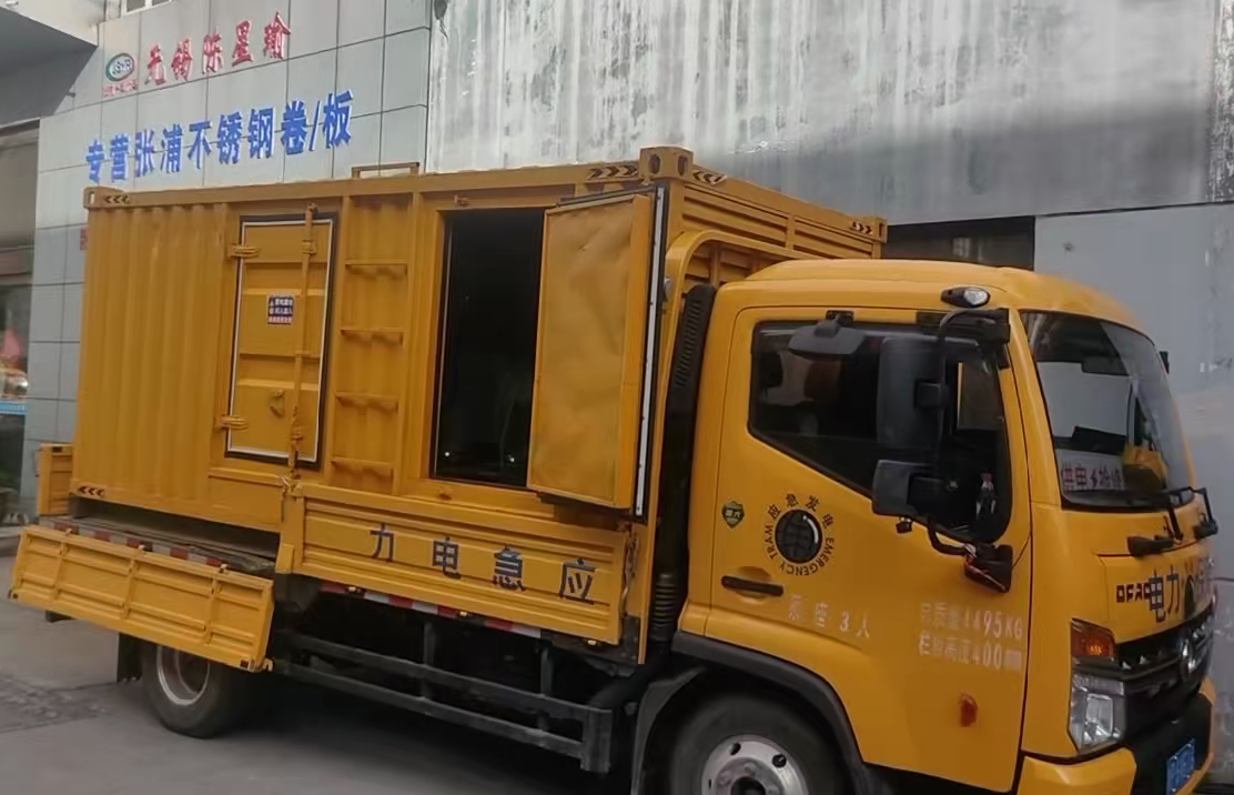 玉门柴油发电机组负载测试时应如何监控机组的运行状态？